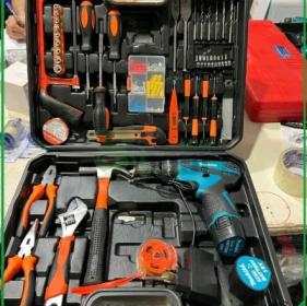 Caisse visseuse makita double battries 18v