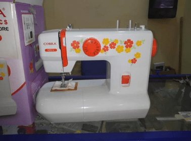 الة الخياطة كوبرا v 900