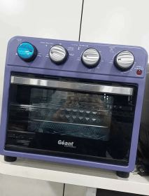 Four électrique géant