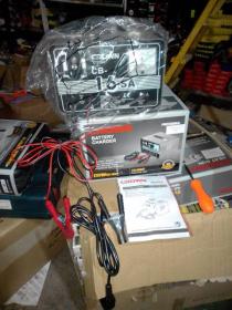 CROWN Car Battery Charger 12V/24V CT37004 (CB