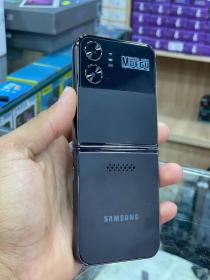 Téléphone flip 4
