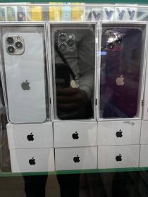 Téléphone iPhone 15 pro hatba 